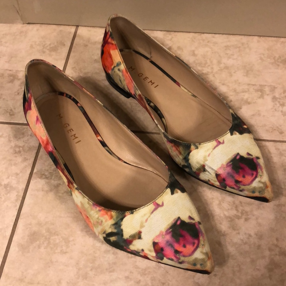M Gemi floral flats - Last Chance